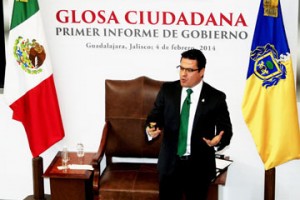 Governor changes informe  format, listens to criticism